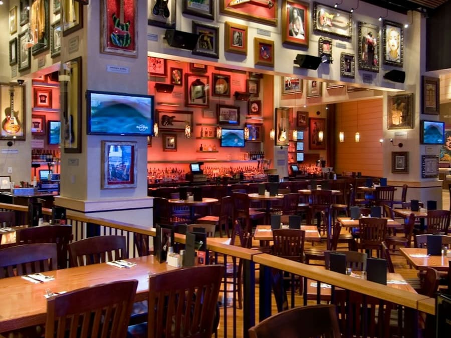 Hard Rock Cafe Biloxi Dining Experience