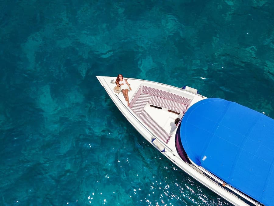 By Speedboat: PhiPhi, Khai Island, Pi Leh Lagoon & Viking Cave Tour with Park Fees