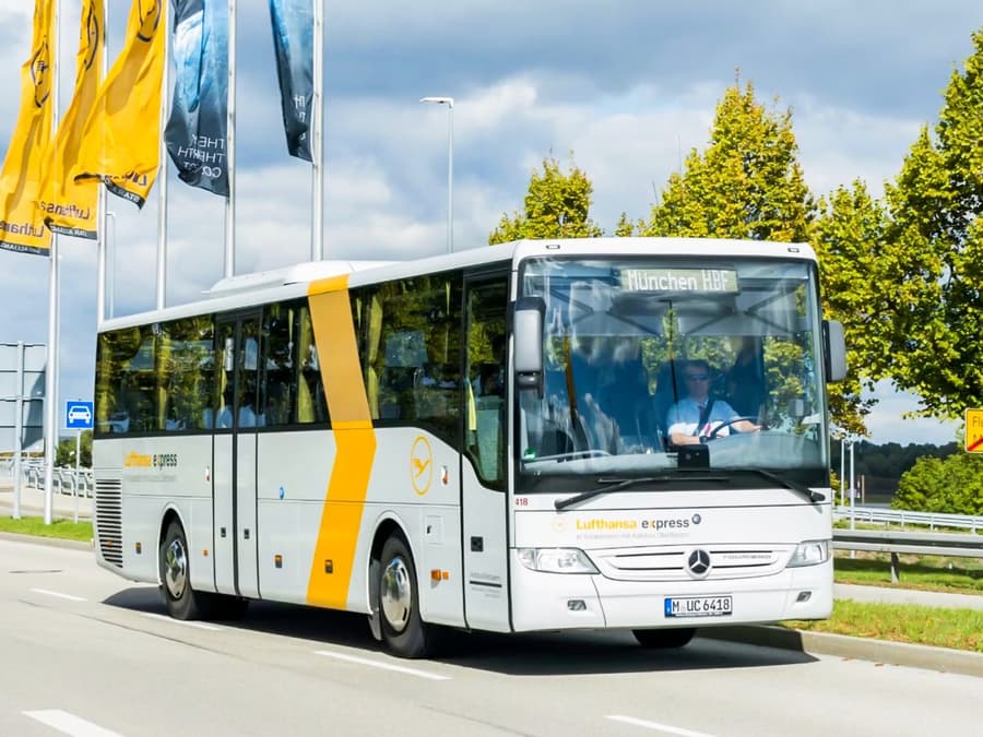 Lufthansa Express Bus One-Way Tickets: Munich Airport to/from Munich City
