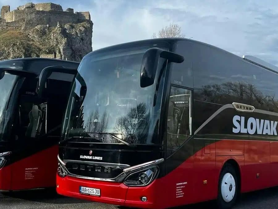 Bratislava: Bus Transfer To/From Vienna Airport