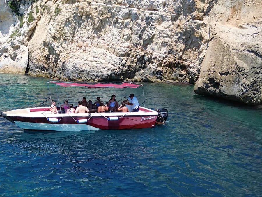 Guided Boat Tour of Ortigia Island with Grotto Visit