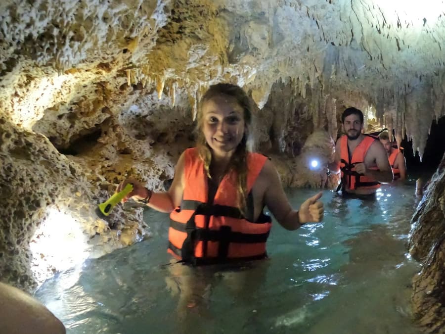 Tulum: Guided Cenote Tour + Lunch + Roundtrip Transfer