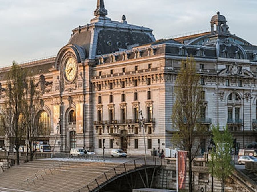 Musée d'Orsay: Dedicated Entrance
