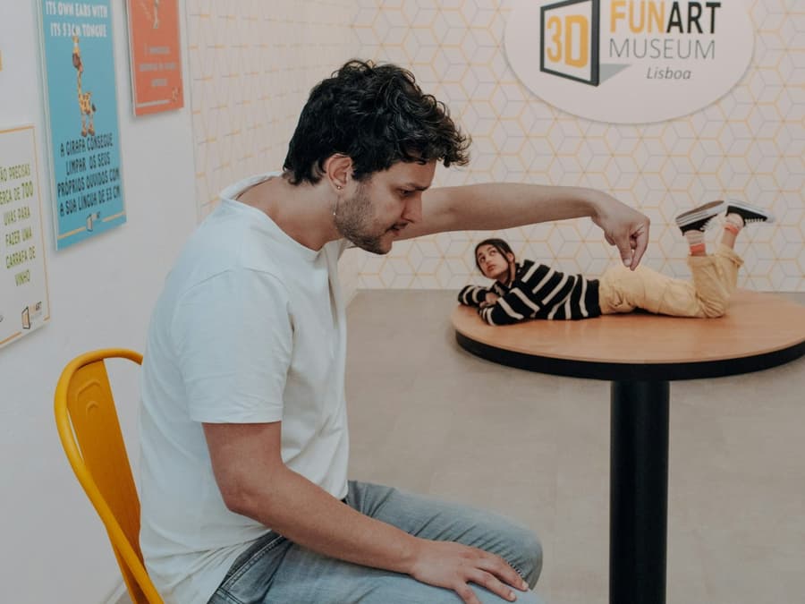 3D Fun Art Museum + Lisbon Hop-on Hop-off Bus