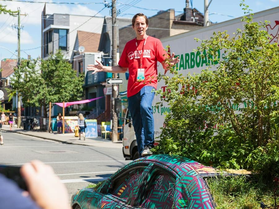 Toronto Walking Tour: Kensington Market & Chinatown