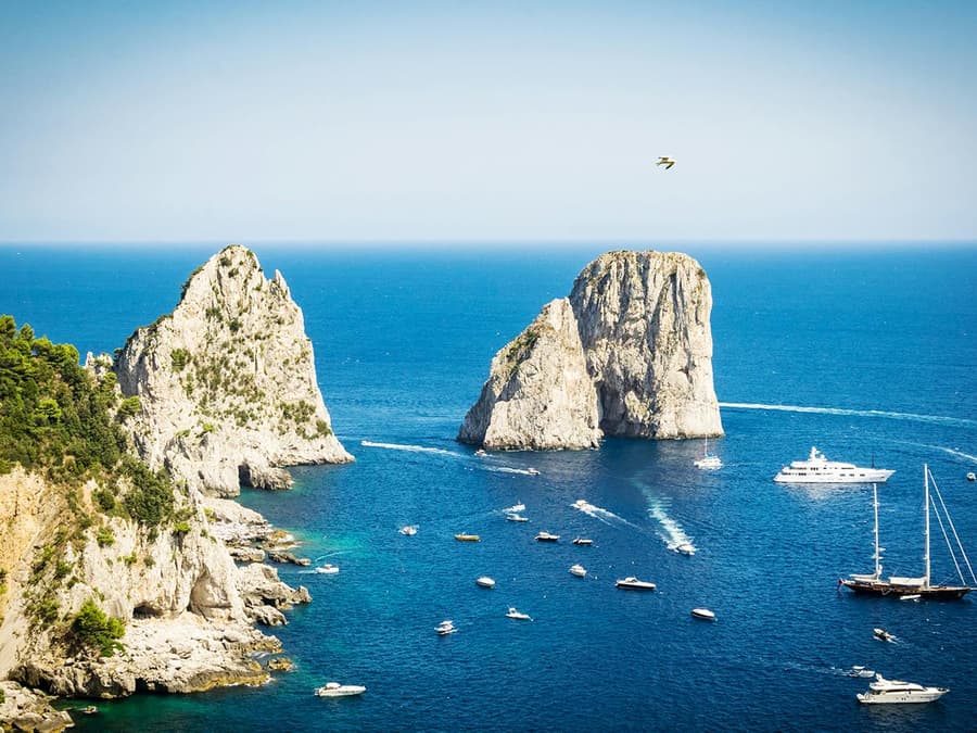 Napolista: Capri ja Sininen Luola -opastettu kierros ja veneen kuljetukset