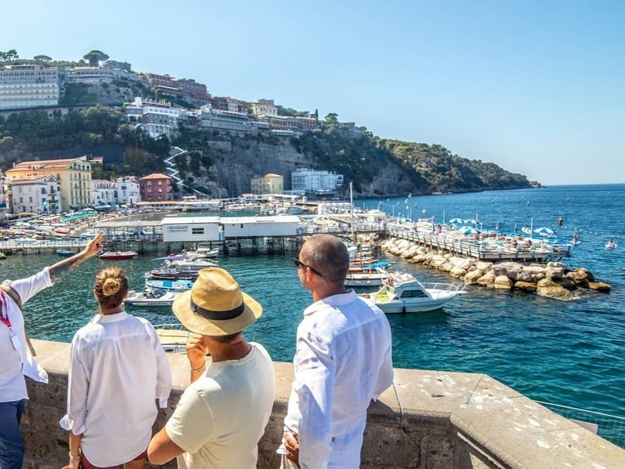 Sorrento: City Walking Tour + Street Food Tasting
