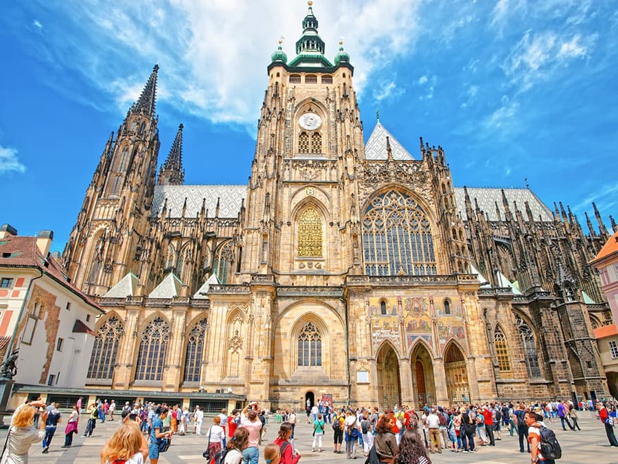 Geführte Tour durch die Prager Burg mit einfacher Busfahrt