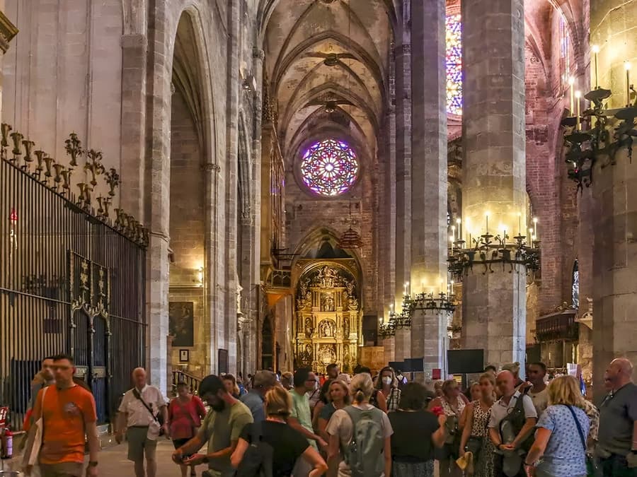 Palma Cathedral & Old Town Guided Tour