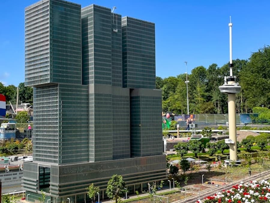 Madurodam + Mauritshouse Museum