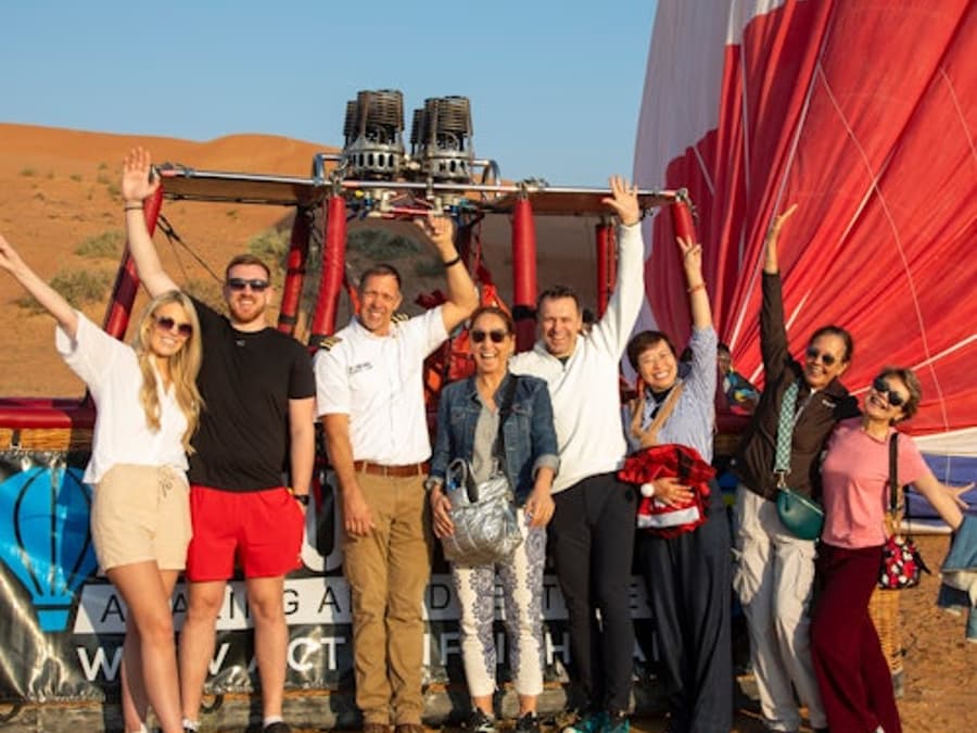 Ras Al Khaimah: 60-Minute Guided Hot Air Balloon Flight + Transfers