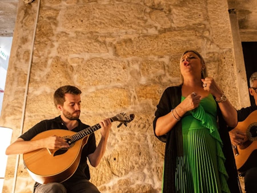 Porto: A Casa do Fado - Sao Joao Novo