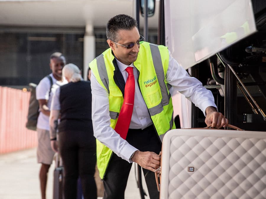 Bus Transfers: Heathrow Airport to/from London Victoria Station by National Express