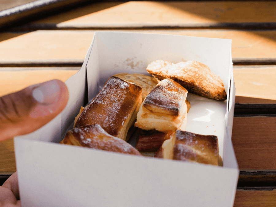 Lisbon Food Tour: Pesticos and Wine Tasting