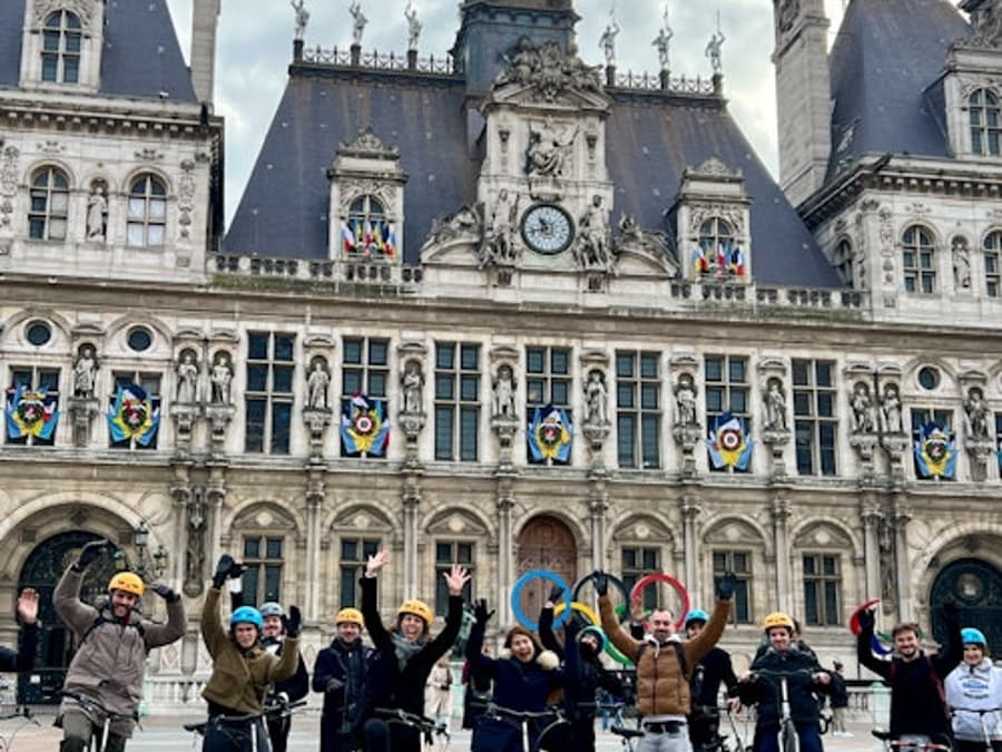 Paris City Center: Private Bike Tour Highlights