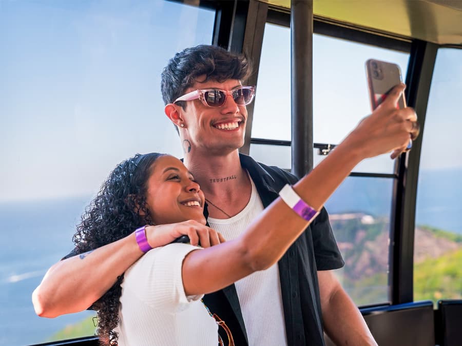 Sunset Tour of Rio with Christ the Redeemer & Sugaloaf Mountain Cable Car Tickets