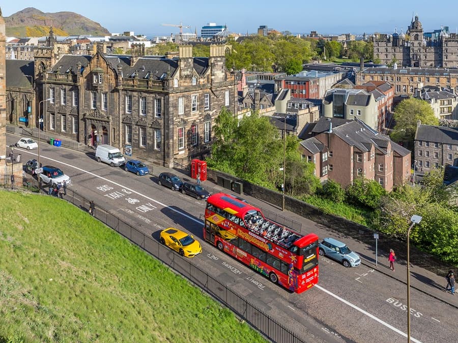 3-Route Edinburgh Hop-On Hop-Off Bus Tour