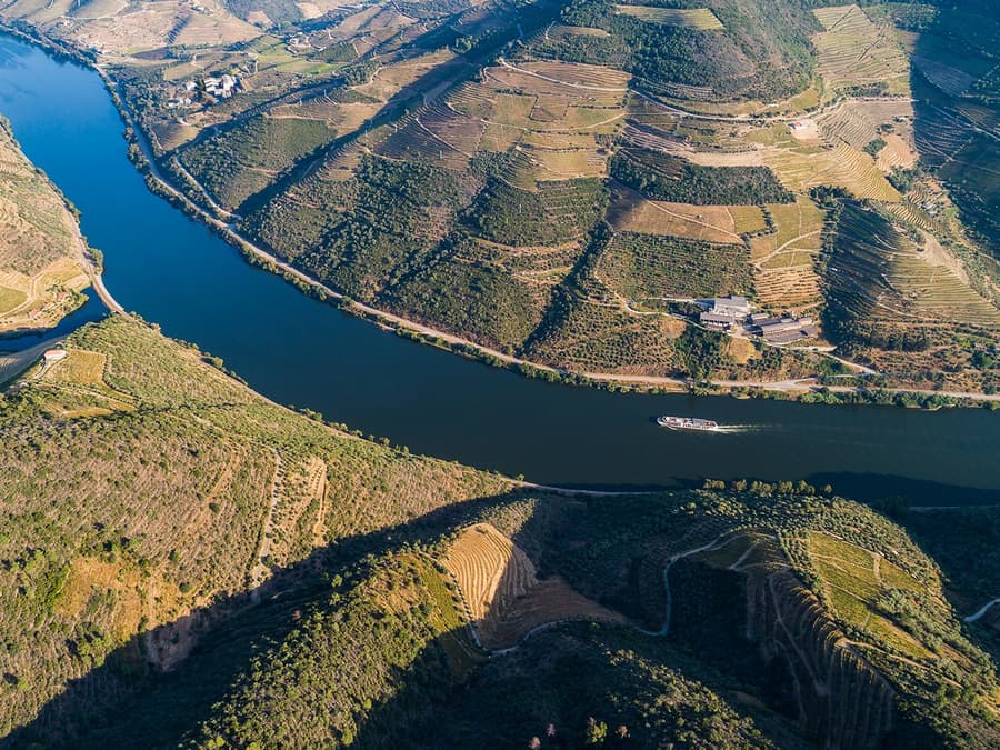 Full Day River Cruise to Douro Valley with Meals and Return Transfer