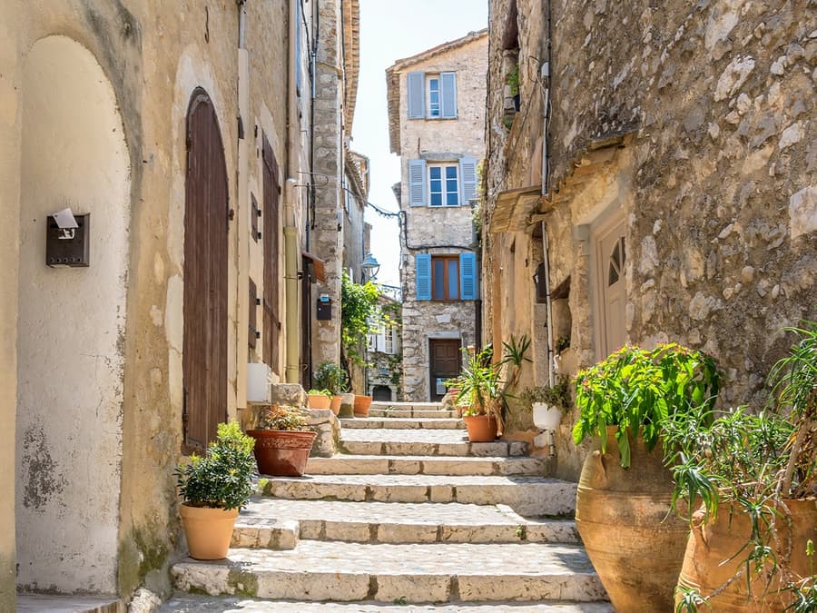 From Nice: Provence's Coastal Highlights Guided Tour