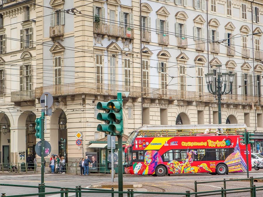 Combo: Turin Hop-on Hop-off Bus Tour + National Automobile Museum Tickets