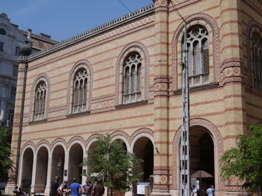 Hungarian Jewish Museum & Dohány Synagogue Complex: Fast Track
