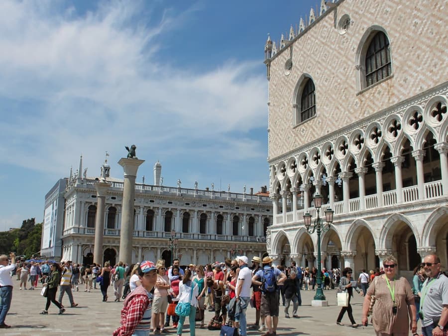 Biglietti Salta la Fila per il Palazzo Ducale con Guida