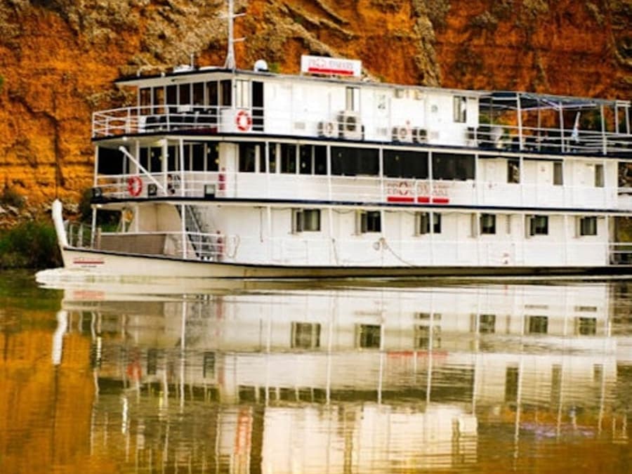 Murray River: Day Tour from Adelaide with Cruise