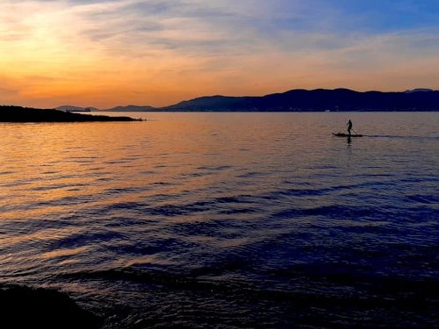 Mallorca: Sunset Kayak or Stand-Up Paddleboard Tour