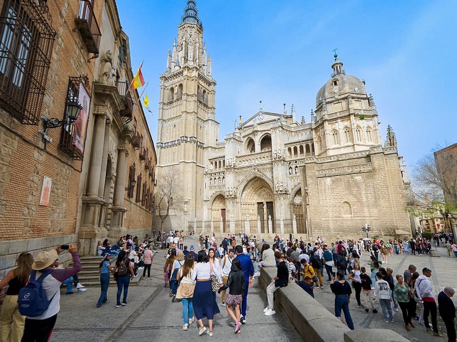 From Madrid: Toledo & Segovia Full-Day Trip