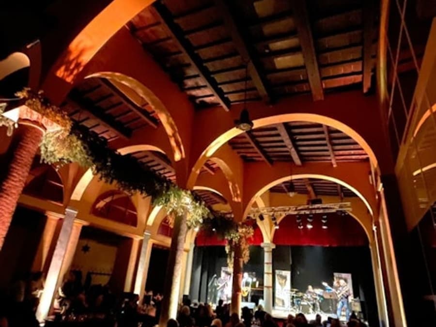 Florence: Teatro del Sale Dinner + Show