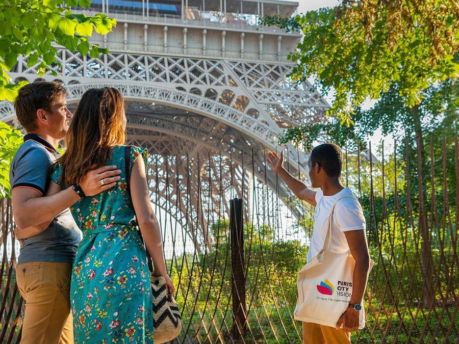 Paris Sightseeing Tour with Eiffel Tower 2nd Floor Tickets