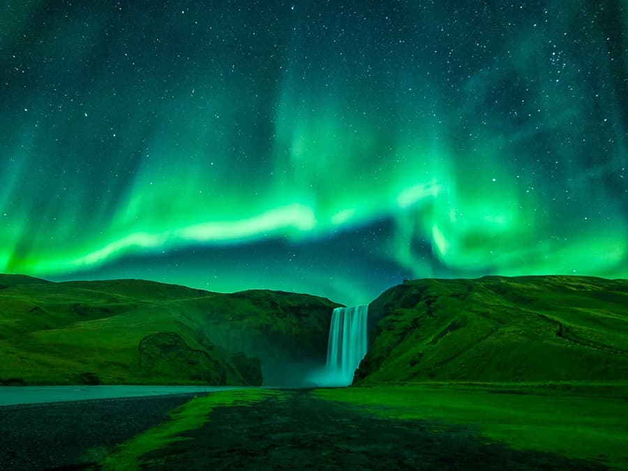 Reykjavik: Northern Lights Chase Tours 
