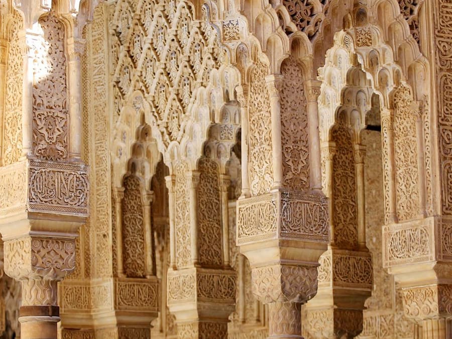 Alhambra Premium Pribadong Tour: Unahin ang Pila kasama ang Nasrid Palasyo