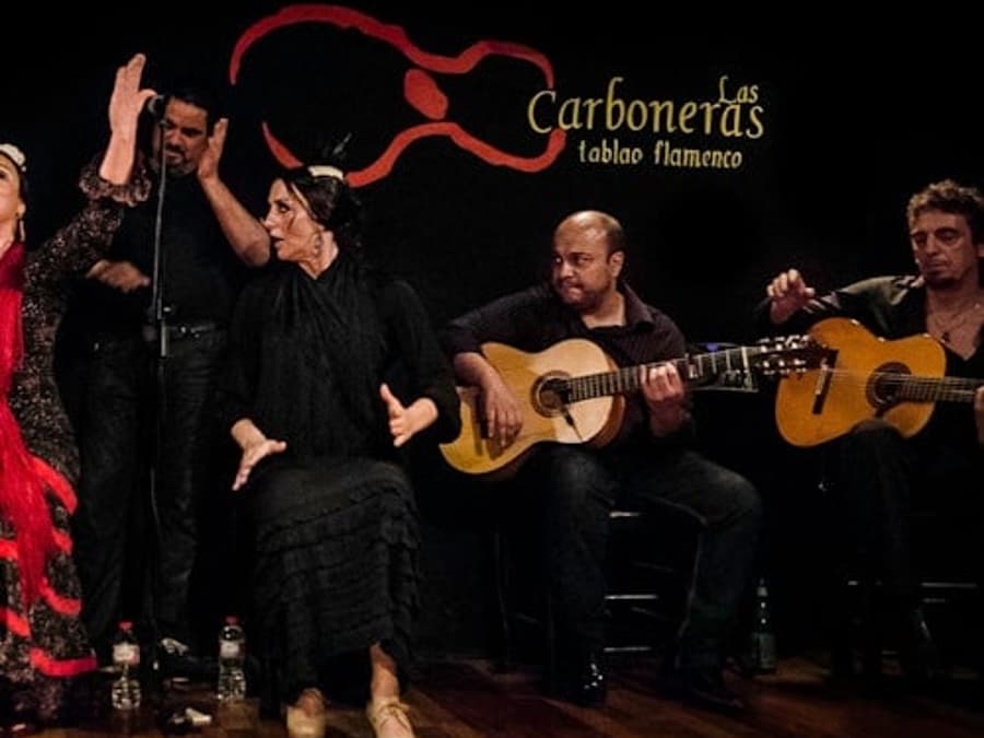 Madrid: Guided Tapas Tasting Tour + Flamenco Show