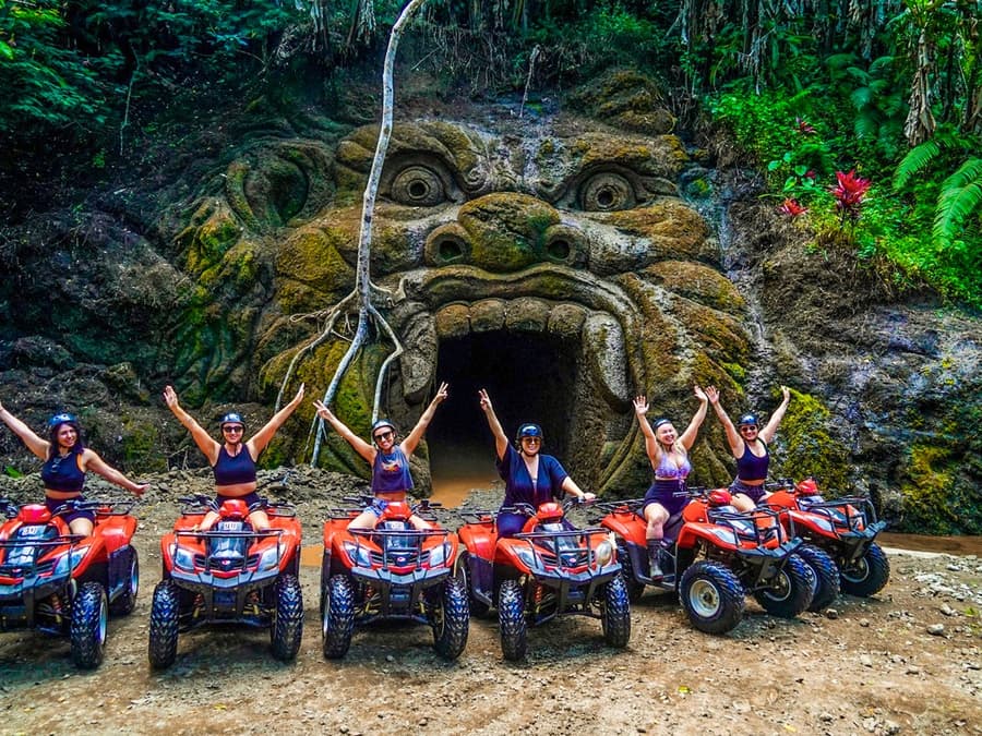 ウブド:ゴリラフェイスATVアドベンチャー、ジャングルスイング&ゴアラジャの滝