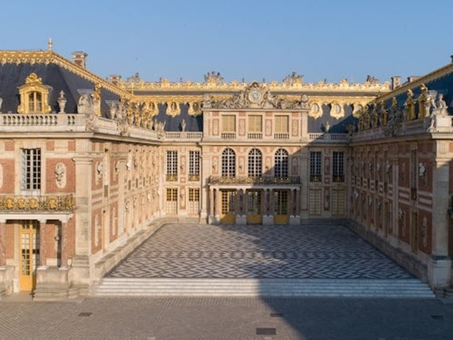 Tootbus Paris: Hop-on Hop-off bustur + adgang til Versailles-paladset