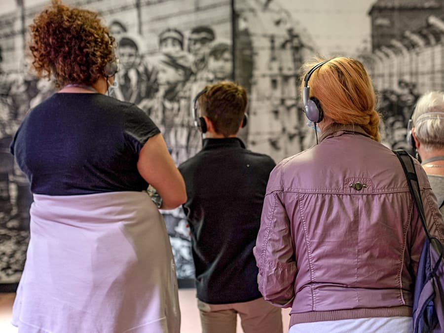 Visita Guiada a Auschwitz y Birkenau con Traslados y Tour Privado Opcional