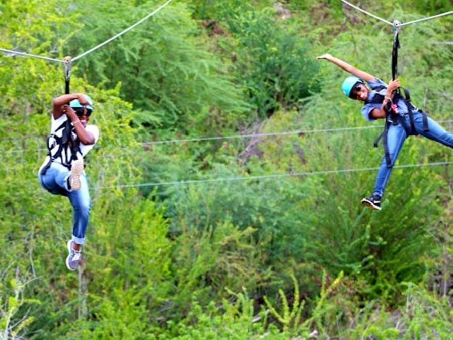 Coral Crater Park: Zipline Adventure