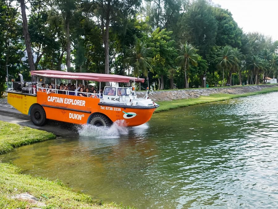 Tour guiado de 1 hora en Singapur: Captain Explorer DUKW®