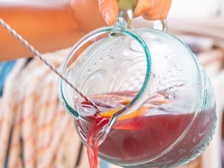 Barcelona: Small-Group Sailing with Sangria Workshop