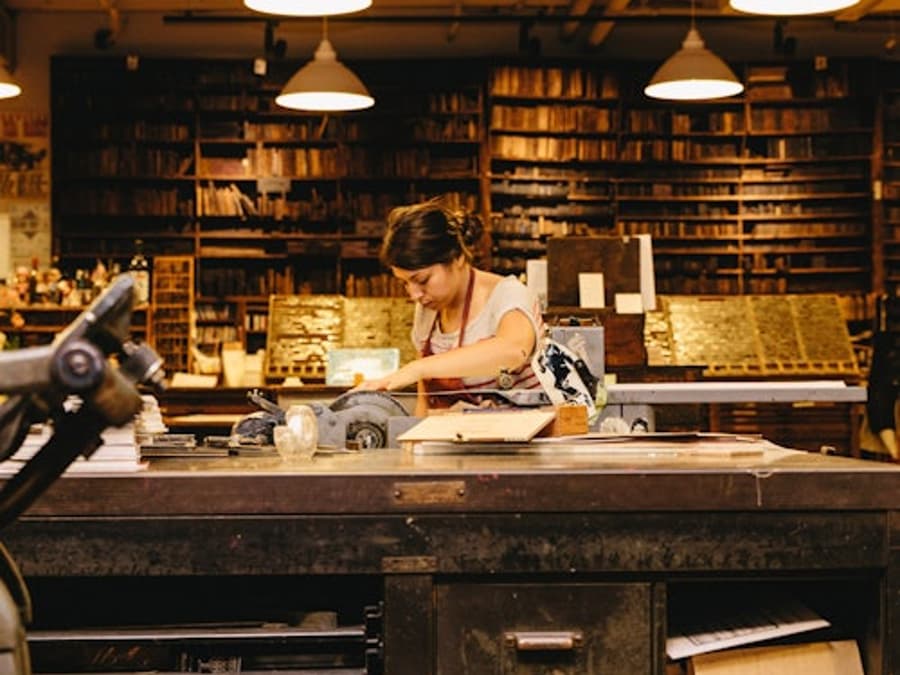 Hatch Show Print Shop: Guided Tour