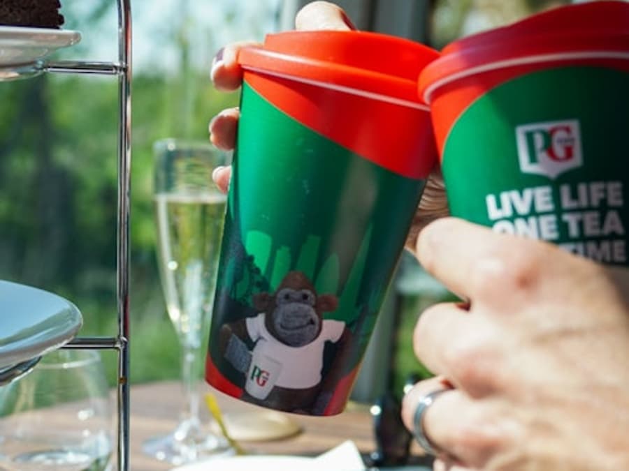 PG Tips afternoon tea och sightseeing med buss
