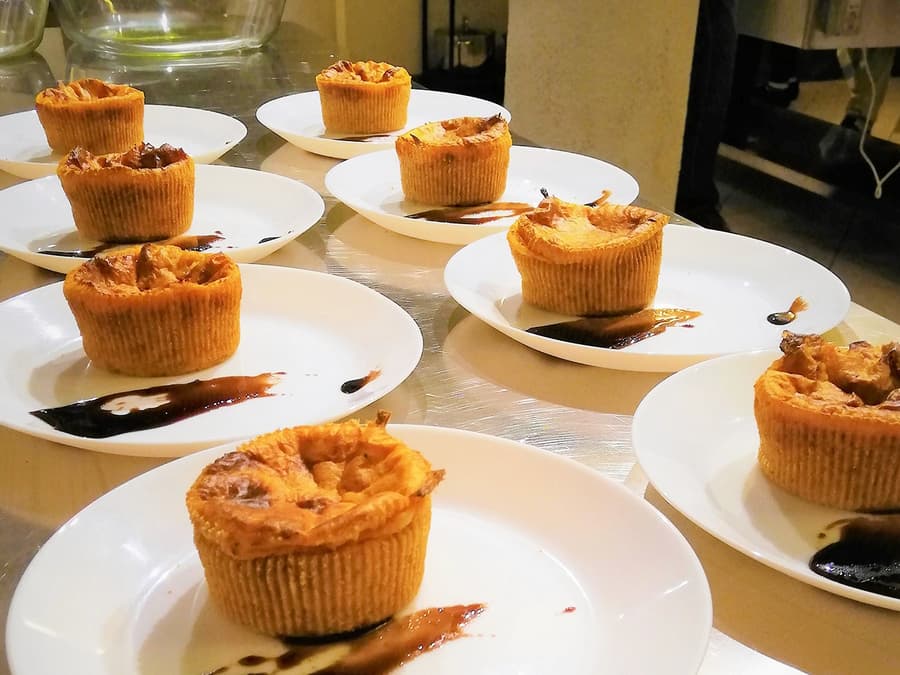 Small Group Cooking Class with Dinner in the Heart of Florence