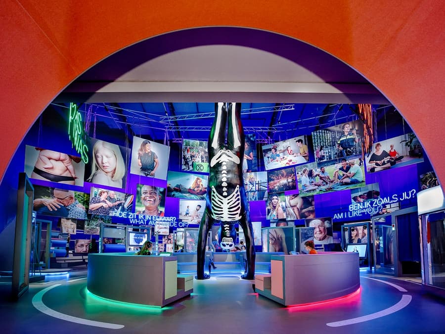 บัตรเข้าชม NEMO Science Museum + ล่องเรือในคลองอัมสเตอร์ดัม