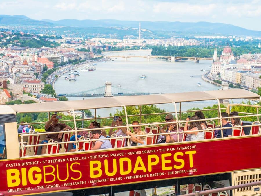 Combo: Budapest Hop-On Hop-Off Bus Tour + Danube River Cruise