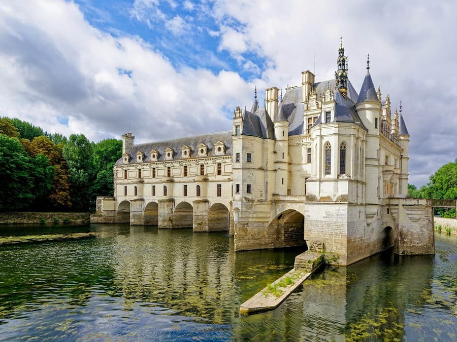 From Paris: All Day Loire Valley Trip with entry tickets