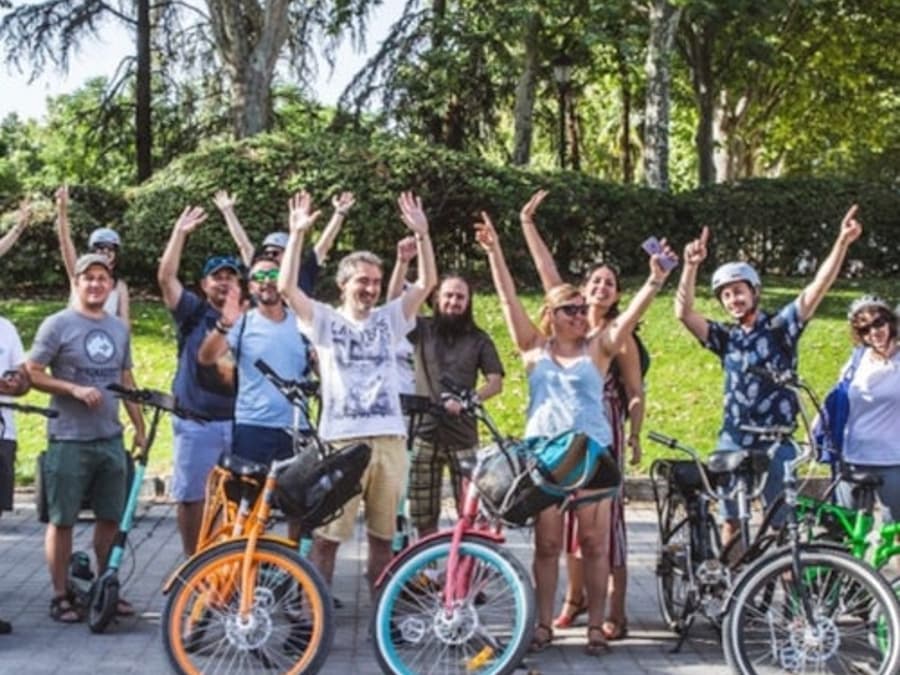 Madrid Río i Casa de Campo: Wycieczka z przewodnikiem na rowerze elektrycznym