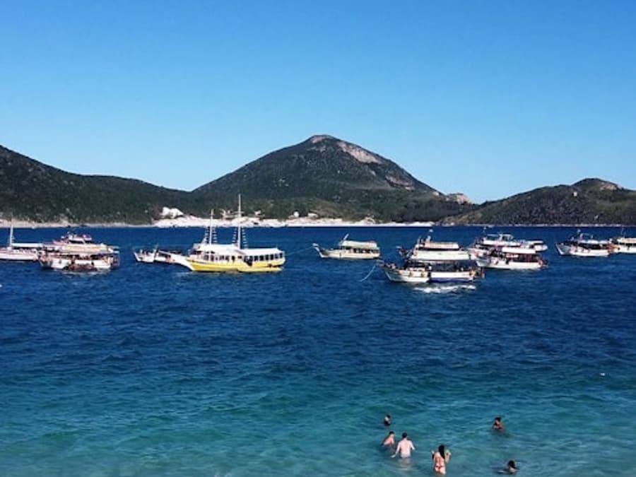 Arraial do Cabo: Rejs z przewodnikiem + transfer w obie strony + obiad