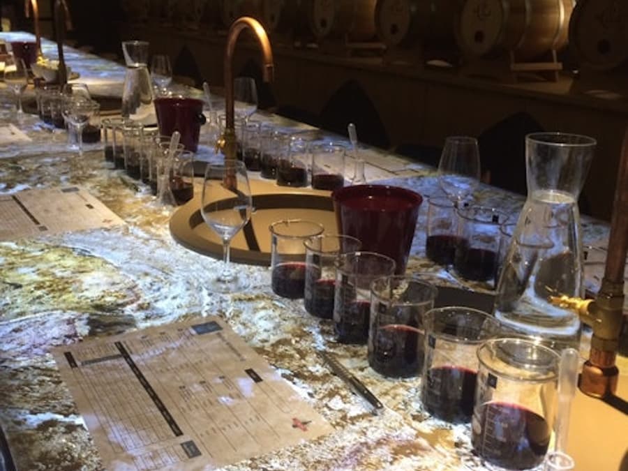 Caves du Louvre: Bengkel Winemaking bersama Sommelier