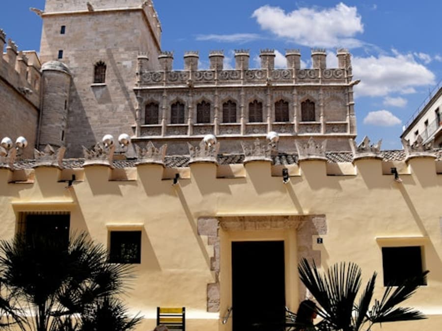 Valencia: Audio Guide App
